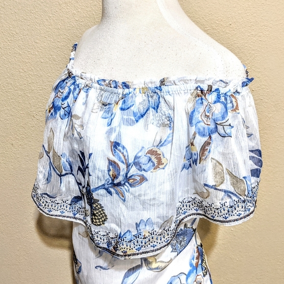 WHBM floral blouse (xsmall) - Picture 2 of 9